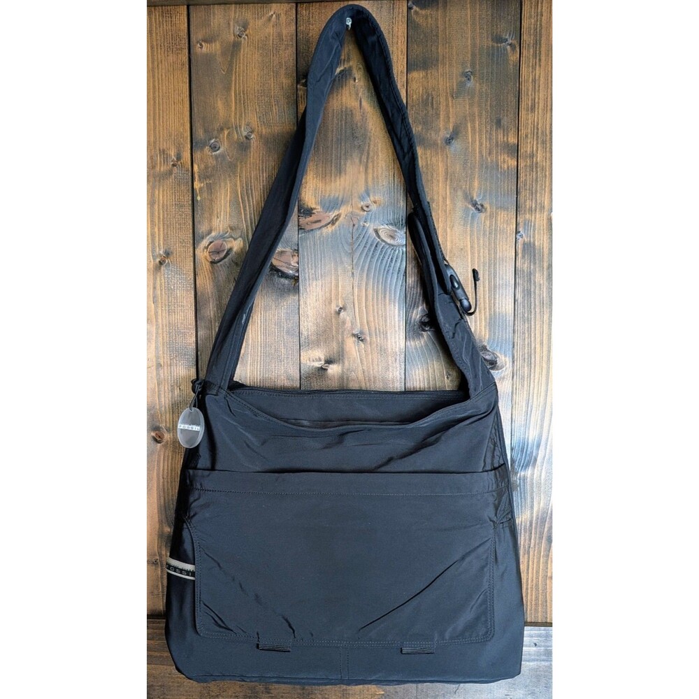 Vintage Y2K Fossil American Classic Black Nylon Crossbody Messenger Bag Pockets!